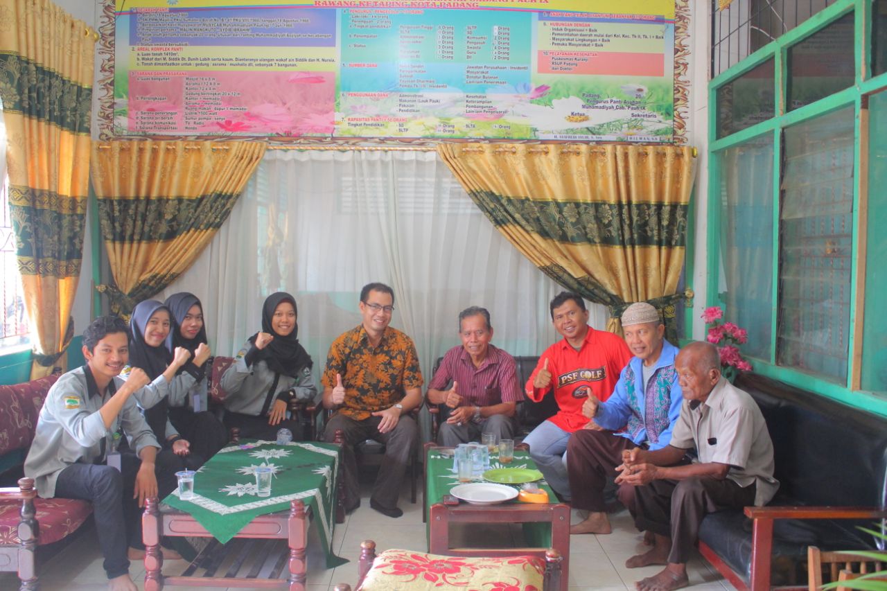 BEM FEB UNIDHA Ke Panti Asuhan