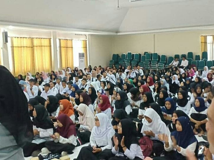 Seminar Motivasi Mahasiswa Baru FEB UNIDHA