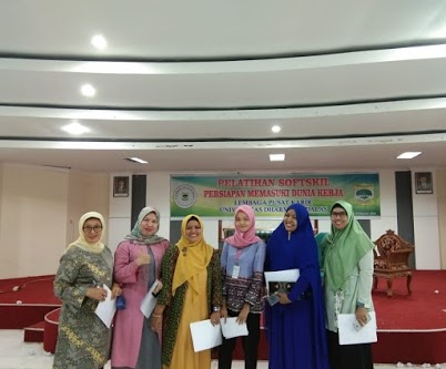 LPK UNIDHA: ‘Communication Skills’ Jadi Kunci Lejitkan Karir Pasca Kampus Mahasiswa