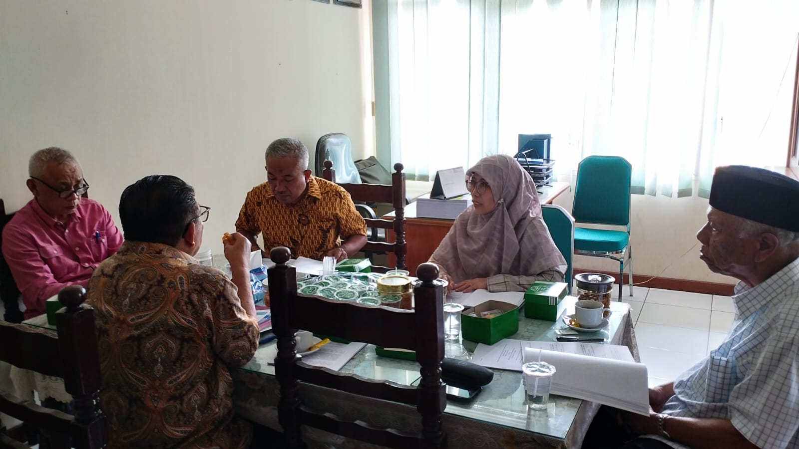 Yayasan Pendidikan Dharma Andalas Adakan Pertemuan Strategis untuk Peningkatan Kualitas Pendidikan.
