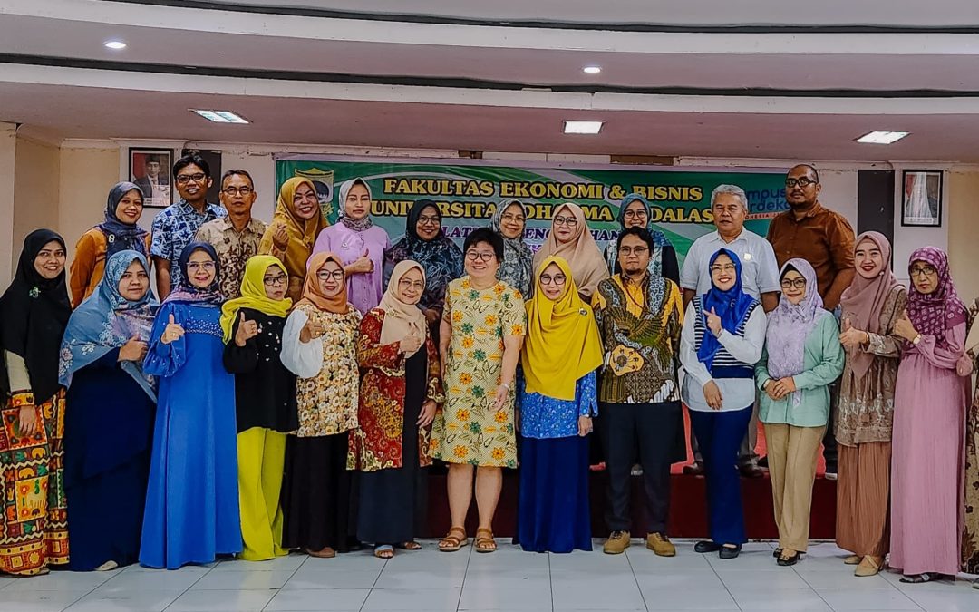 Dosen FEB UNIDHA Ikuti Pelatihan Pengolahan Data untuk Bisnis.