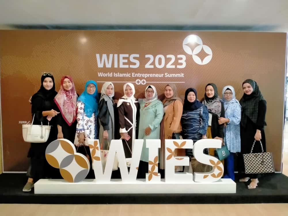 Dosen UNIDHA Ikuti Perhelatan Akbar WIES 2023 Provinsi Sumbar.