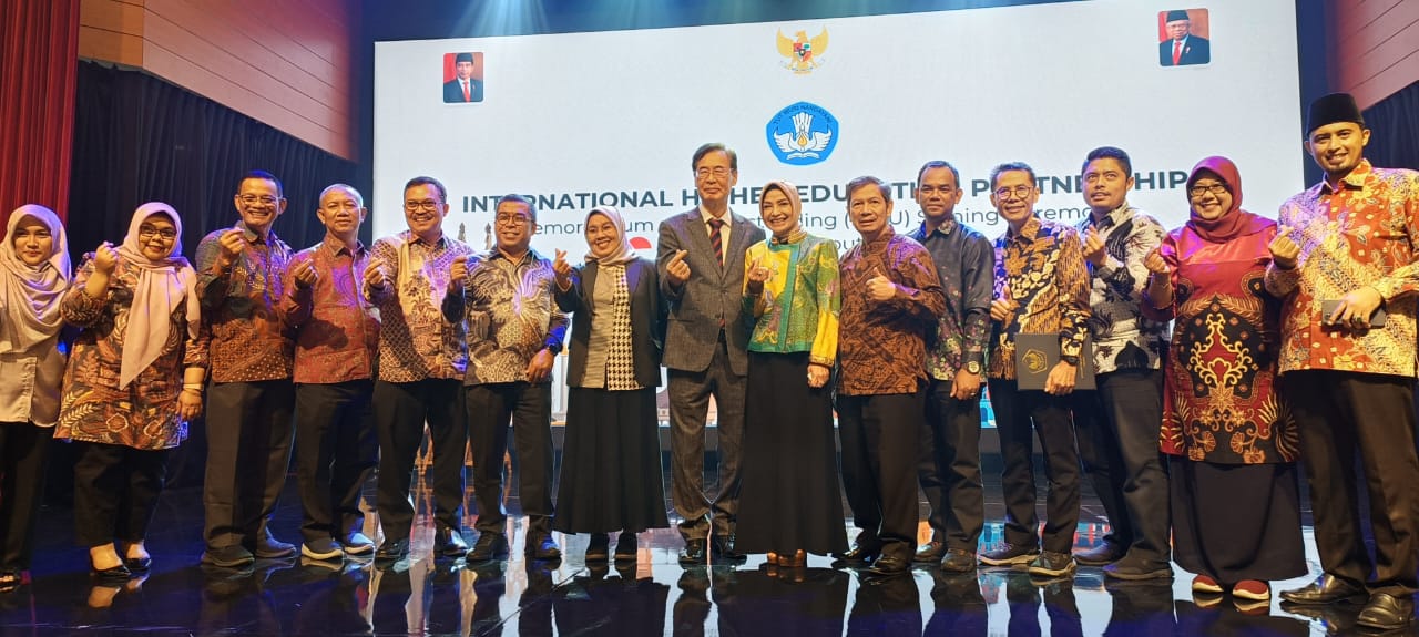 Universitas Dharma Andalas Jalin Kerjasama Luar Biasa dengan Universitas Korea Selatan dan Dihadiri oleh Sejumlah Lembaga dan Universitas Terkemuka