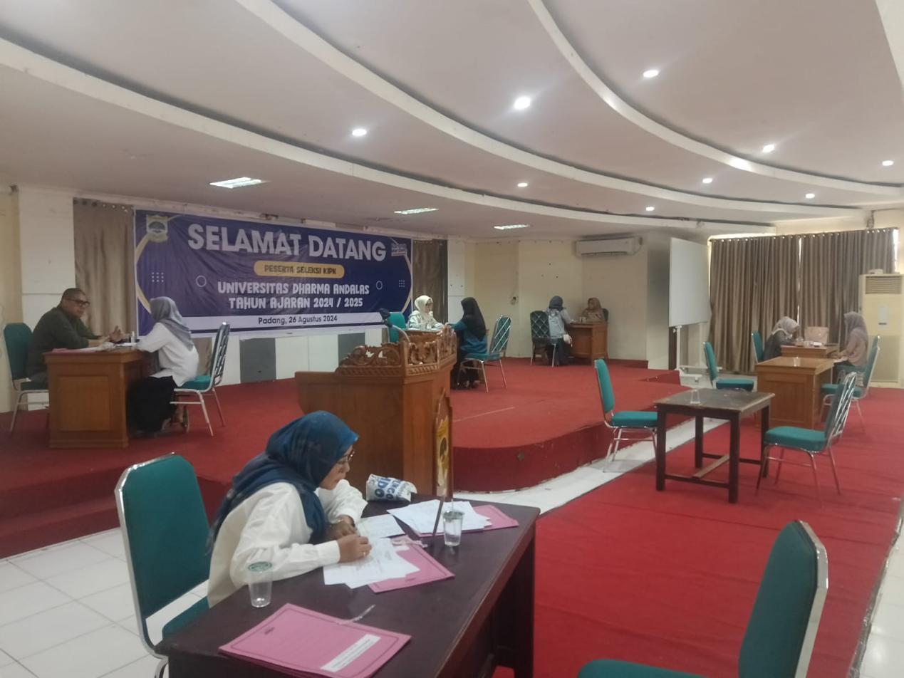 Ratusan Calon Mahasiswa Ikuti Wawancara KIP-K di Universitas Dharma Andalas