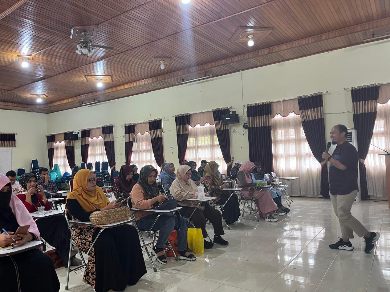 Universitas Dharma Andaalas Dukung Pengawasan Produk UMKM: Jadi Narasumber di Dinas Kesehatan Kabupaten Lima Puluh Kota