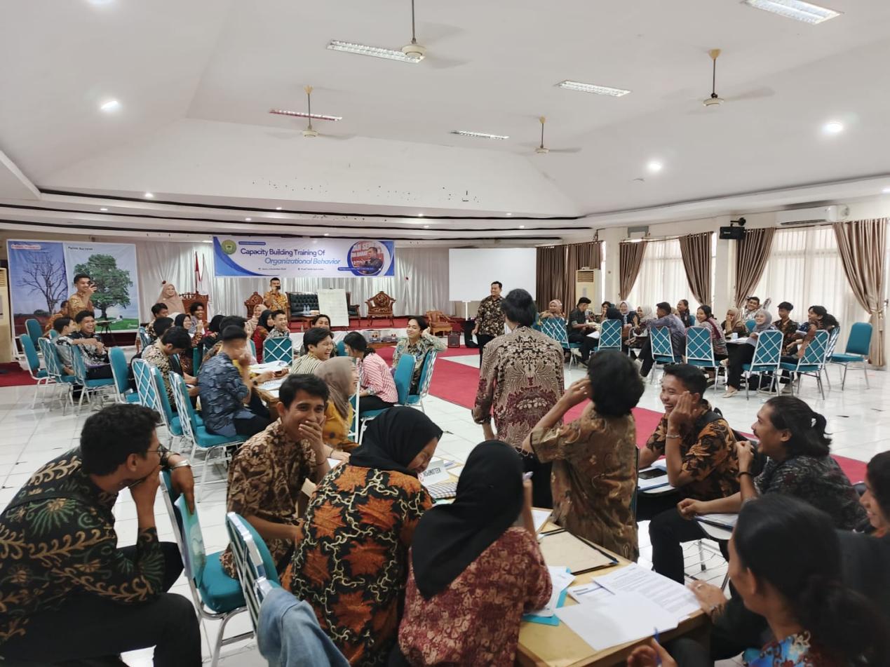 Universitas Dharma Andalas Sukses Gelar Capacity Building Training of Organizational Behavior