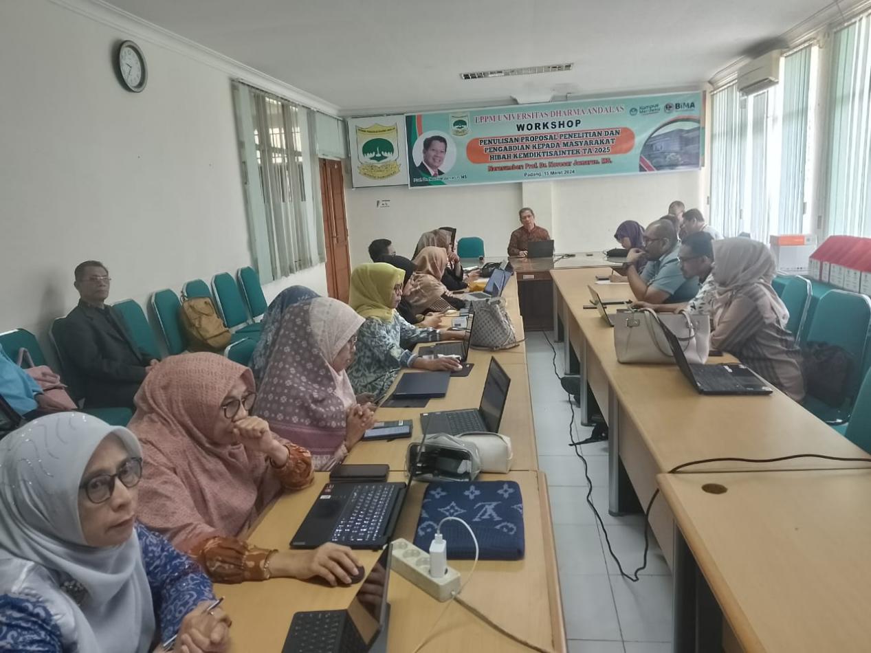 LPPM Universitas Dharma Andalas Gelar Workshop Penulisan Proposal Penelitian dan PKM