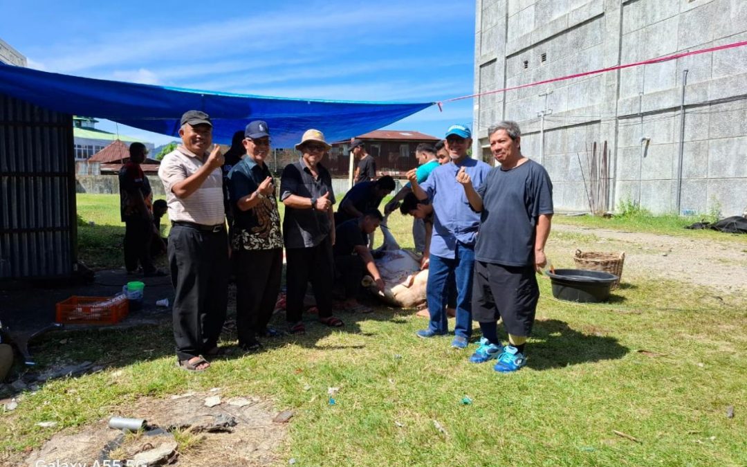 UNIDHA Gelar Penyembelihan dan Pembagian Hewan Qurban Serta Makan Basamo Sebagai Wujud Syukur dan Kebersamaan